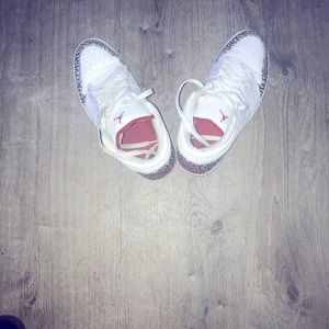 Men's Jordan 3 Retro Cardinal Red White/Light Curry-Cardinal Red